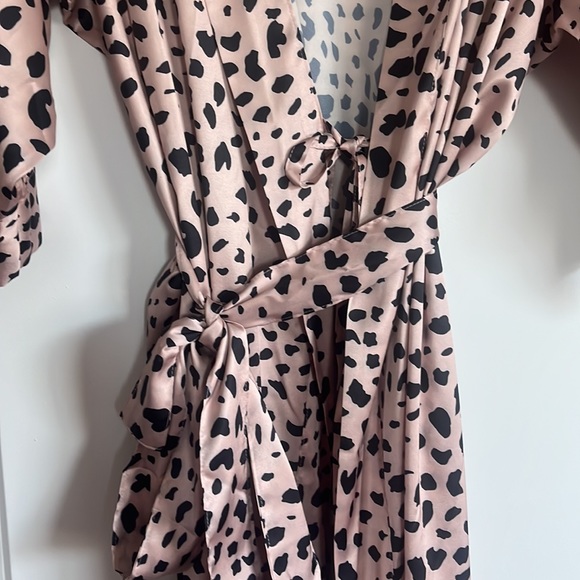Leopard Robe - Picture 3 of 5